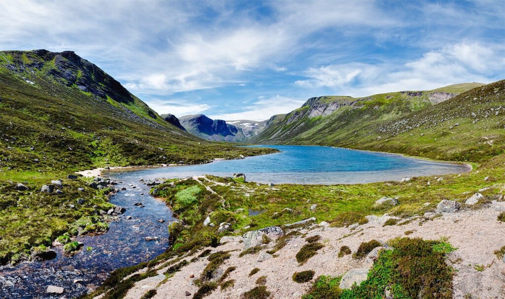 Loch Avon in den Cairngorms